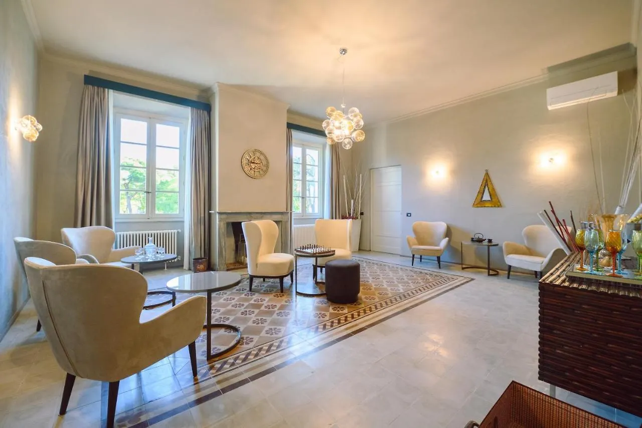 Palazzo Froussard B&B And Living Lucca Italy