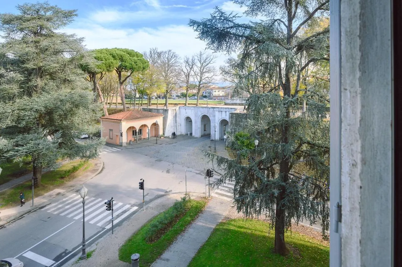 Bed & Breakfast Palazzo Froussard B&B And Living Lucca Italy