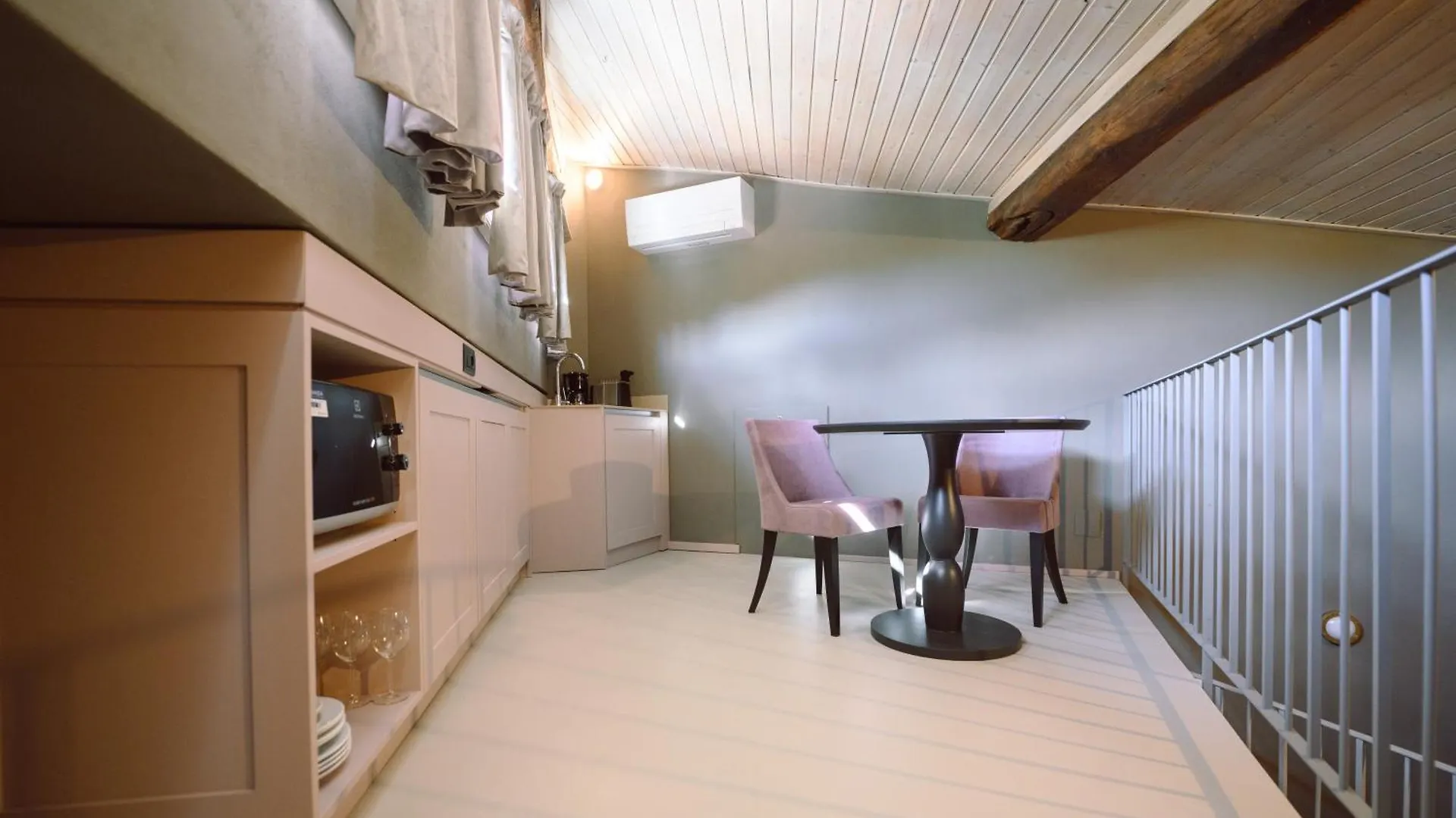 Palazzo Froussard B&B And Living Lucca
