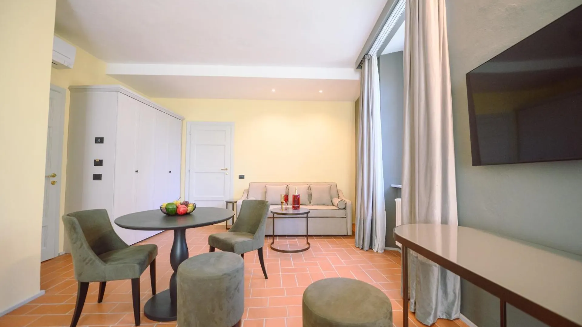 Palazzo Froussard B&B And Living Lucca