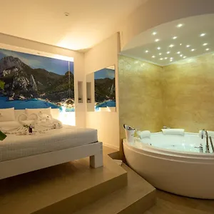 https://sunshine-charming-houses.in-sardinia.net